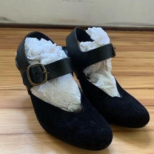 Pedro Garcia Leather and Suede Buckle Shoe